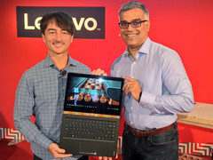 Lenovo Yoga 900-13: 13-Zoll-Convertible mit Intel Skylake
