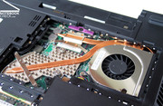 Für ausreichend Leistung sorgt im bereits auf der Centrino 2 Plattform basierenden Thinkpad Sl400 eine P8400 CPU von Intel gepaart mit einer Geforce 9300M GS Grafikkarte.
