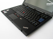 Das Thinkpad X300 von Lenovo präsentiert sich hinsichtlich seiner äußeren Erscheinung optimal abgestimmt auf die übrige Modellpalette der Thinkpads.