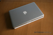 MacBook versus MacBook Pro 13