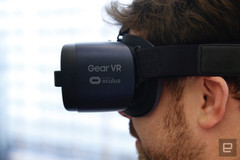 Die neue Version der Gear VR ist bequemer zu tragen und bietet breitere Blickwinkel.