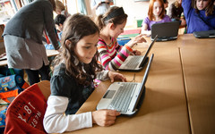 Bitkom: Endlich mehr Computer und Internetzugänge für Schulen