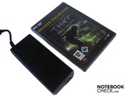 Das Netzteil verfügt über eine durchschnittliche Größe...