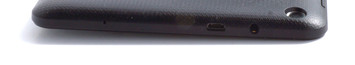 Oben: 3,5mm-Audiokombiport, micro-USB-Port
