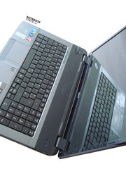 Beim verbauten Glare-Display kommt es sehr leicht...