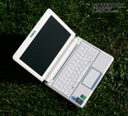 Der Asus Eee PC 901 ist ein 8.9" Netbook mit Intel Atom CPU ...