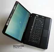 Eine der hervorstechenden Eigenschaften ist der 15.6 Zoll Bildschirm mit LED Hintergrundbeleuchtung.