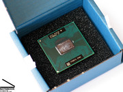 Der Prozessor unterscheidet sich vom Merom Kern vor allem durch eine deutliche Erhöhung der untergebrachten Transistoren,...