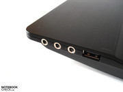 Der 15-Zöller enthält ganze vier USB-Ports.