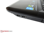 Ungünstig: Die seitlichen Ports liegen sehr weit innen.