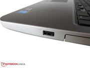 Zur Ausstattung zählen vier USB-Ports.