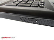 Als optisches Laufwerk dient eine Blu-ray-Combo.