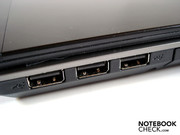 Gleich drei USB 2.0-Ports sitzen auf der rechten Seite nebeneinander