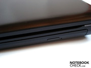 Als optisches Laufwerk kommt entweder ein DVD-Brenner, ein BluRay-Laufwerk oder ein BluRay-Brenner zum Einsatz