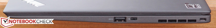 Rechts: USB 3.0, proprietärer ThinkPad-Ethernet-Adapter-Anschluss, Kensington Lock