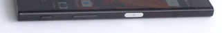 Rechts: Ein/Aus-Taste mit Fingerabdrucksensor, Lautstärkewippe, Kamerataste