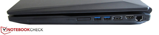 rechte Seite: Kartenleser, 2x USB 3.0, eSATA/USB 3.0, HDMI, RJ45-LAN