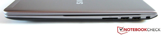 rechte Seite: Kartenleser, 2x USB 2.0, Kensington Lock