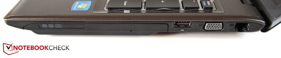 Rechte Seite: DVD-Brenner, USB 2.0, VGA, RJ-45 Gigabit-Lan