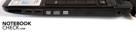 Rechte Seite: Multi-in-1-Kartenleser, 2x USB 2.0, optisches Laufwerk, Stromeingang