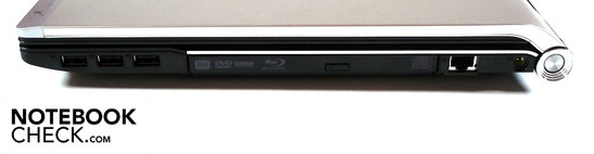 Rechte Seite: 3x USB, optisches Laufwerk, RJ-45 Gigabit-Lan, Stromeingang
