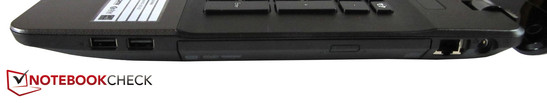 rechte Seite: 2x USB 2.0, optisches Laufwerk, RJ-45 Gigabit-Lan, DC-in