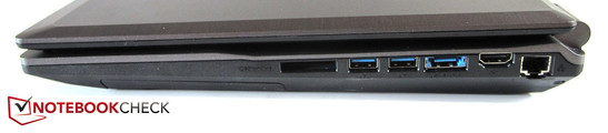rechte Seite: 9-in-1-Kartenleser, 2x USB 3.0, eSATA / USB 3.0, HDMI, RJ-45 Gigabit-Lan