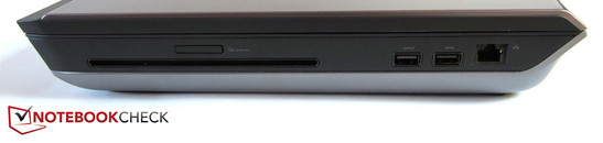 rechte Seite: Slot-In-Laufwerk, 9-in-1-Cardreader, 2x USB 3.0, RJ-45 Gigabit-Lan