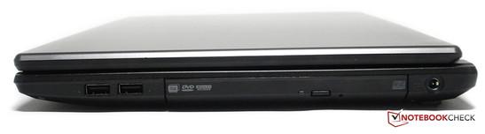 Rechts: mageres Erscheinungsbild - zwei USB 2.0-Ports, DVD-Laufwerk und der Stromanschluss