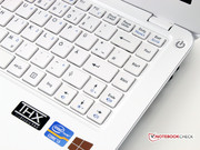 Die Sondertasten sind blau beschriftet.