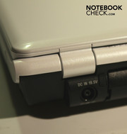 ... sowie der Stromanschluss.