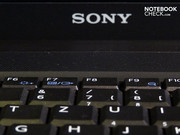 Sony setzt diesmal auf eine konventionelle Tastatur und nicht auf ein Chiclet-Keyboard mit Einzeltasten.