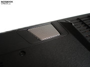 Das Notebook enthält sogar einen Subwoofer.