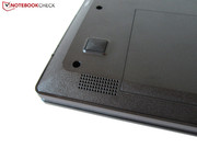 Die Lautsprecher sind ebenfalls im Frontbereich.