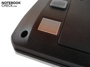 Zwei Lautsprecher verstecken sich auf der Unterseite.