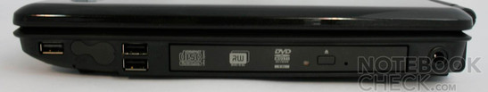 Rechte Seite: 3x USB (powered), DVD Laufwerk, Stromanschluss