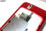 Auch die SIM-Karte sowie die MicroSD Speicherkarte kann hier vom Benutzer gewechselt werden.