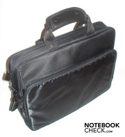 Die mitgelieferte Tasche macht ein sehr hochwertigen Eindruck...