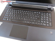 Das Keyboard kann in drei Zonen beleuchtet werden.