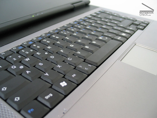 Ein günstiger Breitbildlaptop mit Geforce 6200go Turbo Cache.