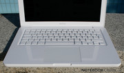 Das Layout ist identisch zu den MacBook Pro Modellen und der Desktop Tastatur.