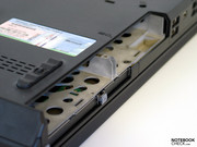 Verantwortlich dafür ist ist ein stabiler Magnesiumrahmen im Inneren des Gerätes, der geringes Gewicht bei hoher Festigkeit vereint.