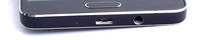 Unten: micro-USB-Port, 3,5mm-Audiokombiport