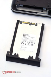 ...speichert eine SSD mit 128 GB Kapazität die Daten.