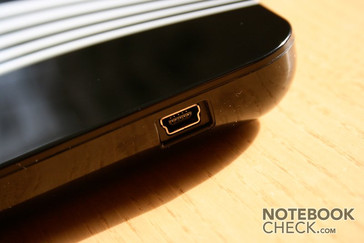 Nur ein USB Anschluss ziert das Gehäuse