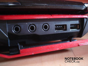 Sound- und USB-Anschlüsse auf der rechten Seite