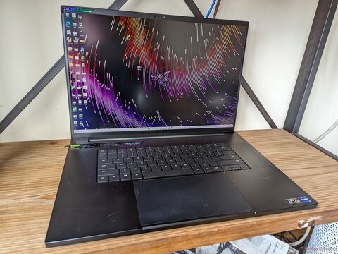 Razer Blade 18 im Laptop-Test: Kleiner als viele 17-Zoll-Gaming-Laptops