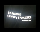 Ein erstes Hands-On-Bild zeigt das flexible AMOLED-Display des Galaxy Z Fold2 5G und bestätigt die umständliche Bezeichnung.