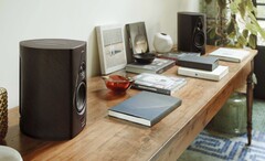 Die Sonus Faber Duetto sollen auf dem Schreibtisch ebenso wie im Heimkino eine gute Figur machen. (Bild: Sonus Faber)