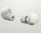 Die abgebildeten Sony WF-1000XM5 erhalten in wenigen Wochen einen Nachfolger. (Bildquelle: Sony, bearbeitet)